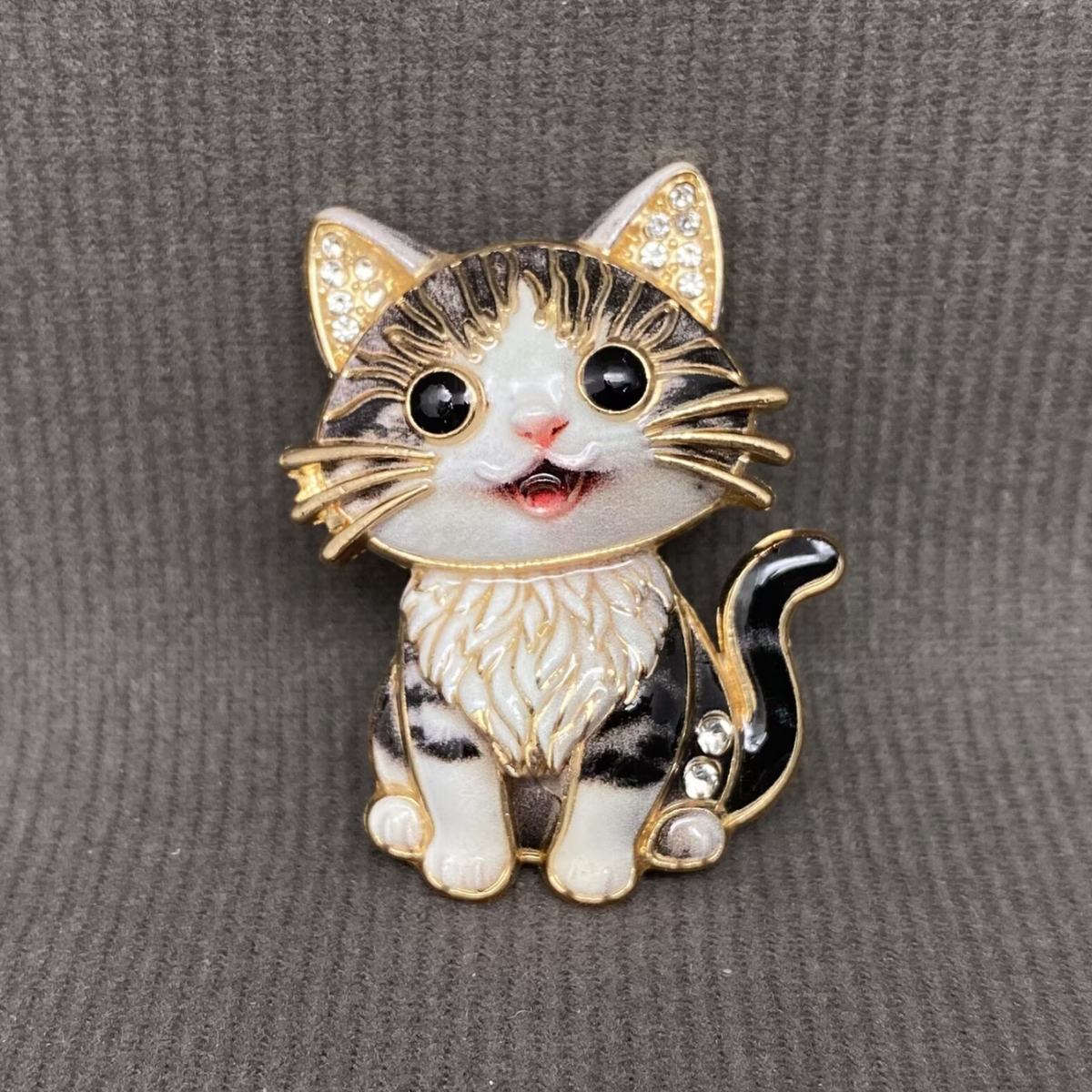 Rhinestone Inlaid Enamel Cat Brooch