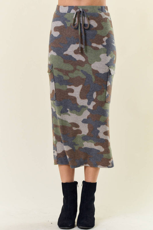 SS1206A CAMO CARGO SKIRT