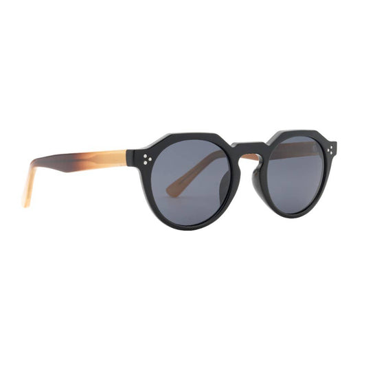 SHAY | Black | Cream | Smokey Lens