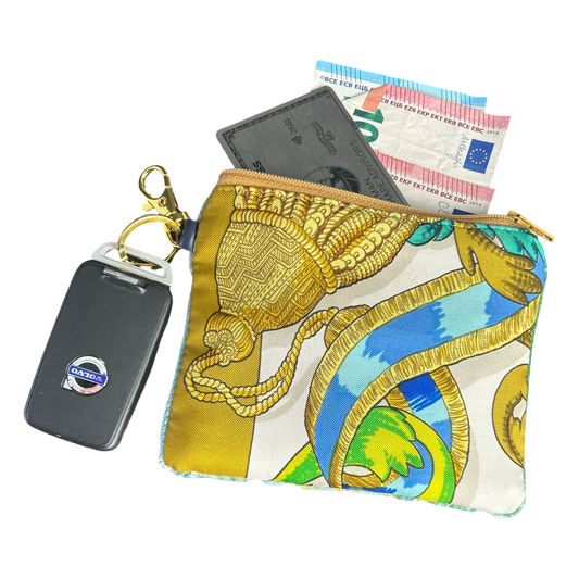 Mors a la Conetable Coffee Run Keychain Bag