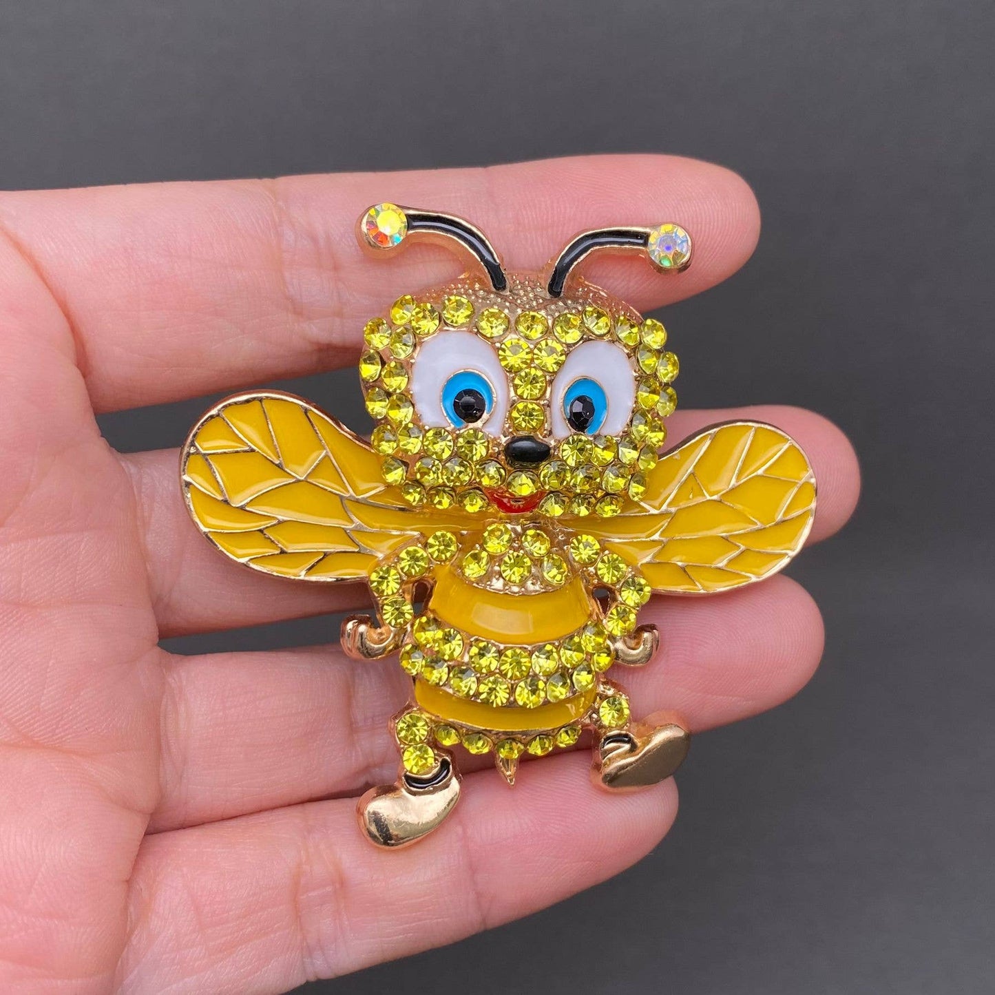 Rhinestones Inlaid Enamel Cartoon Bee Brooch