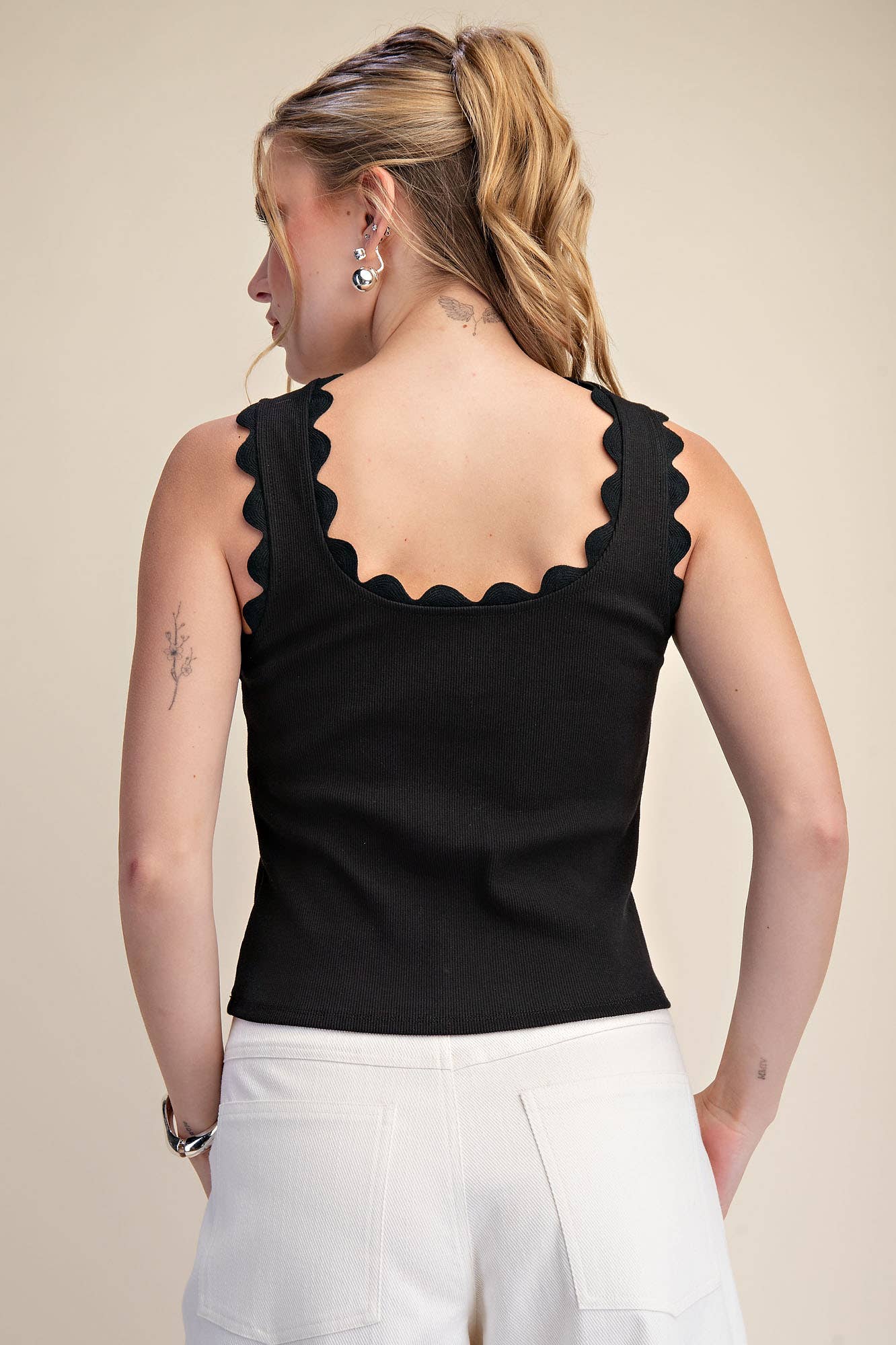 Scallop Wave Shape Scoop Neck Sleeveless Everyday Knit