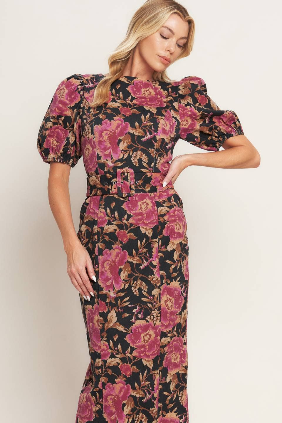 A printed woven midi dress