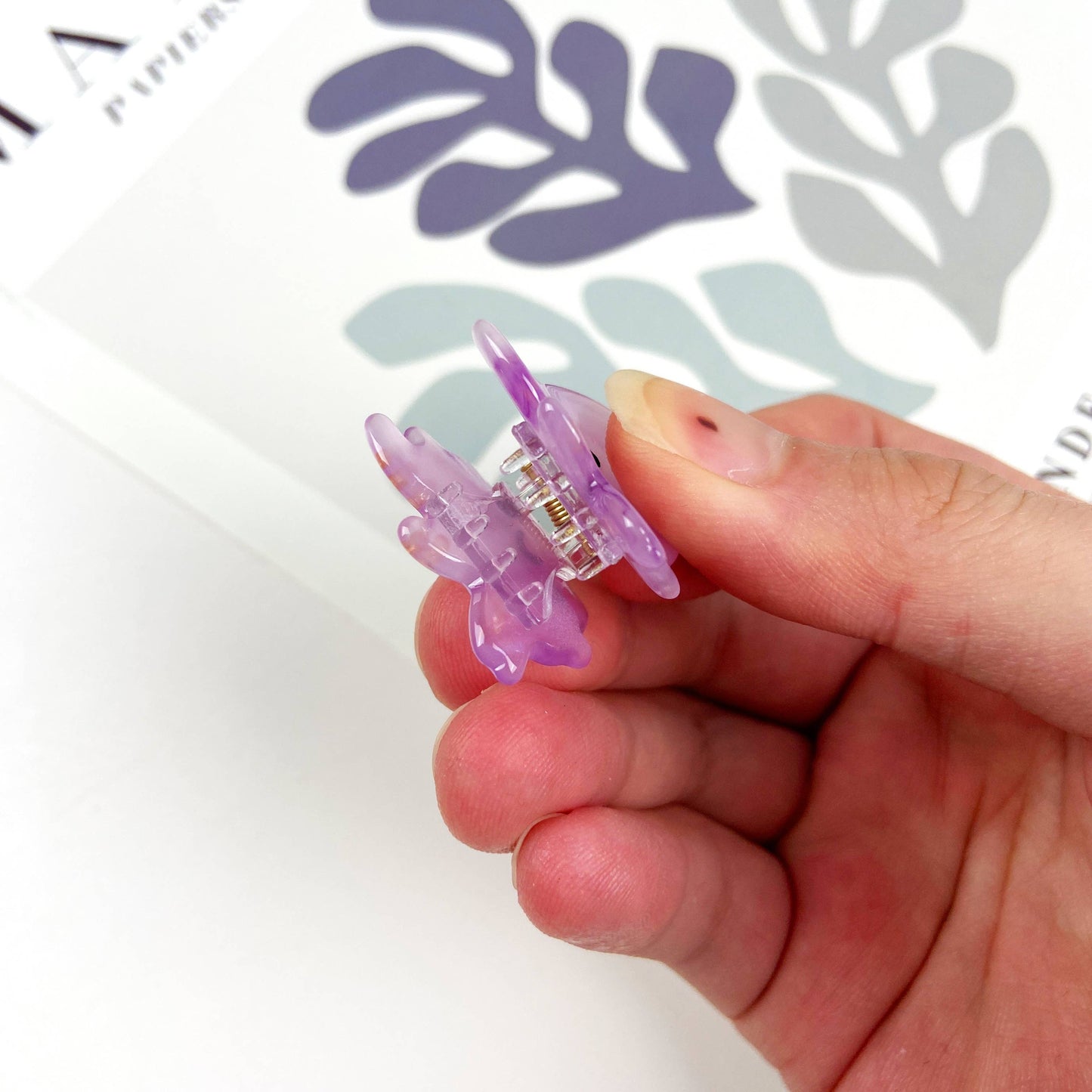 Mini marine life hair clip crab conch claw clip