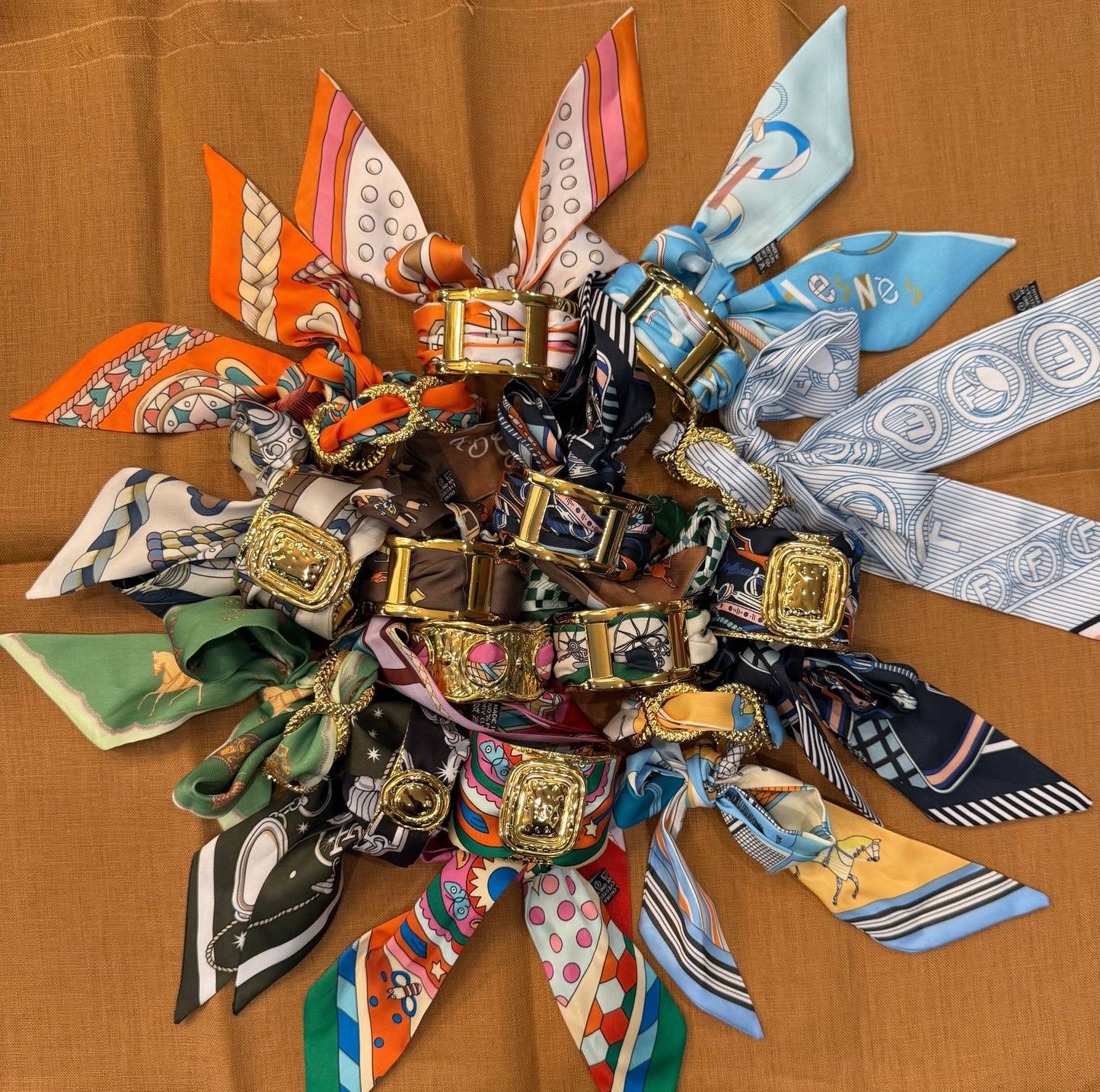 Scalloped Scarf Cuff - Wren