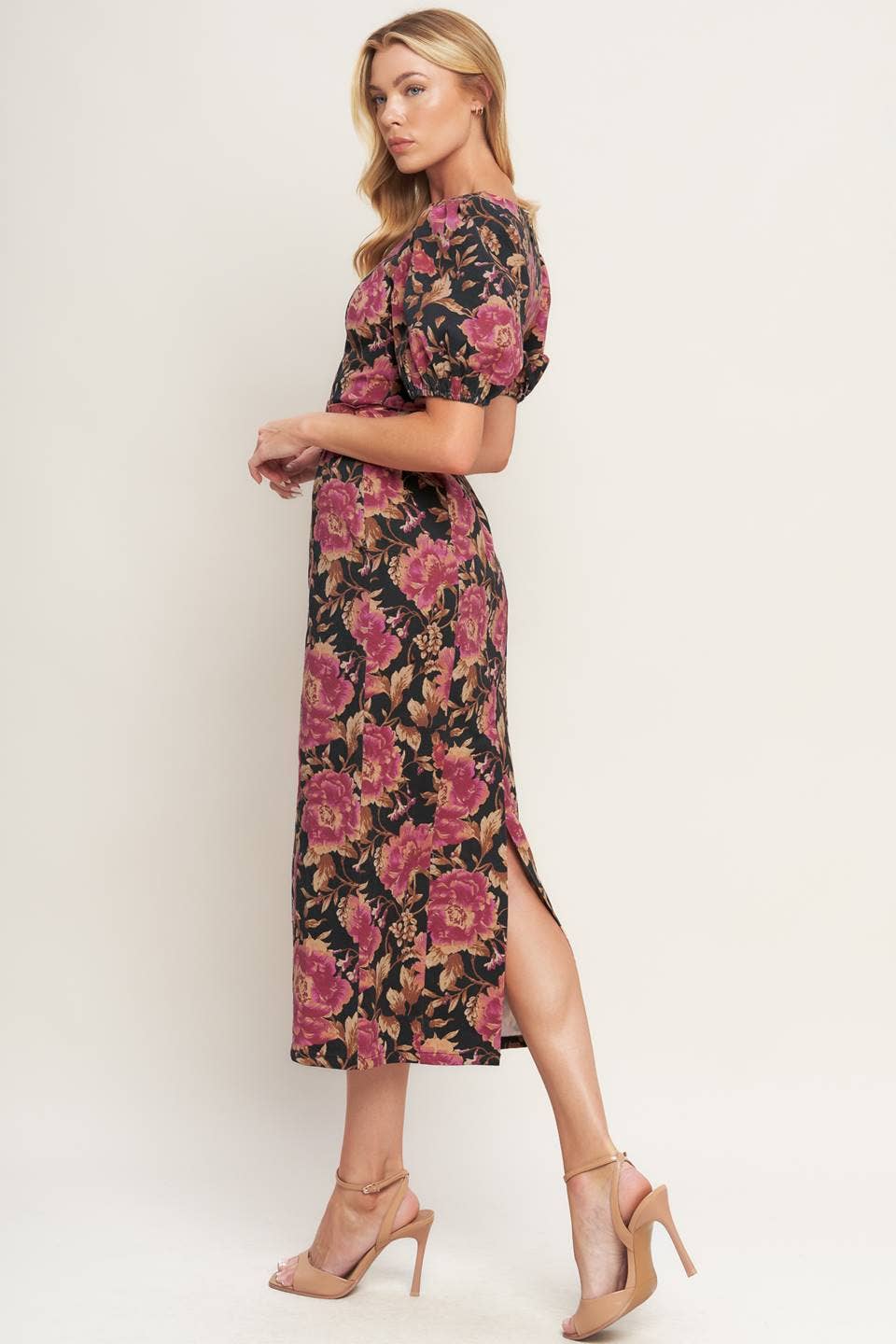 A printed woven midi dress