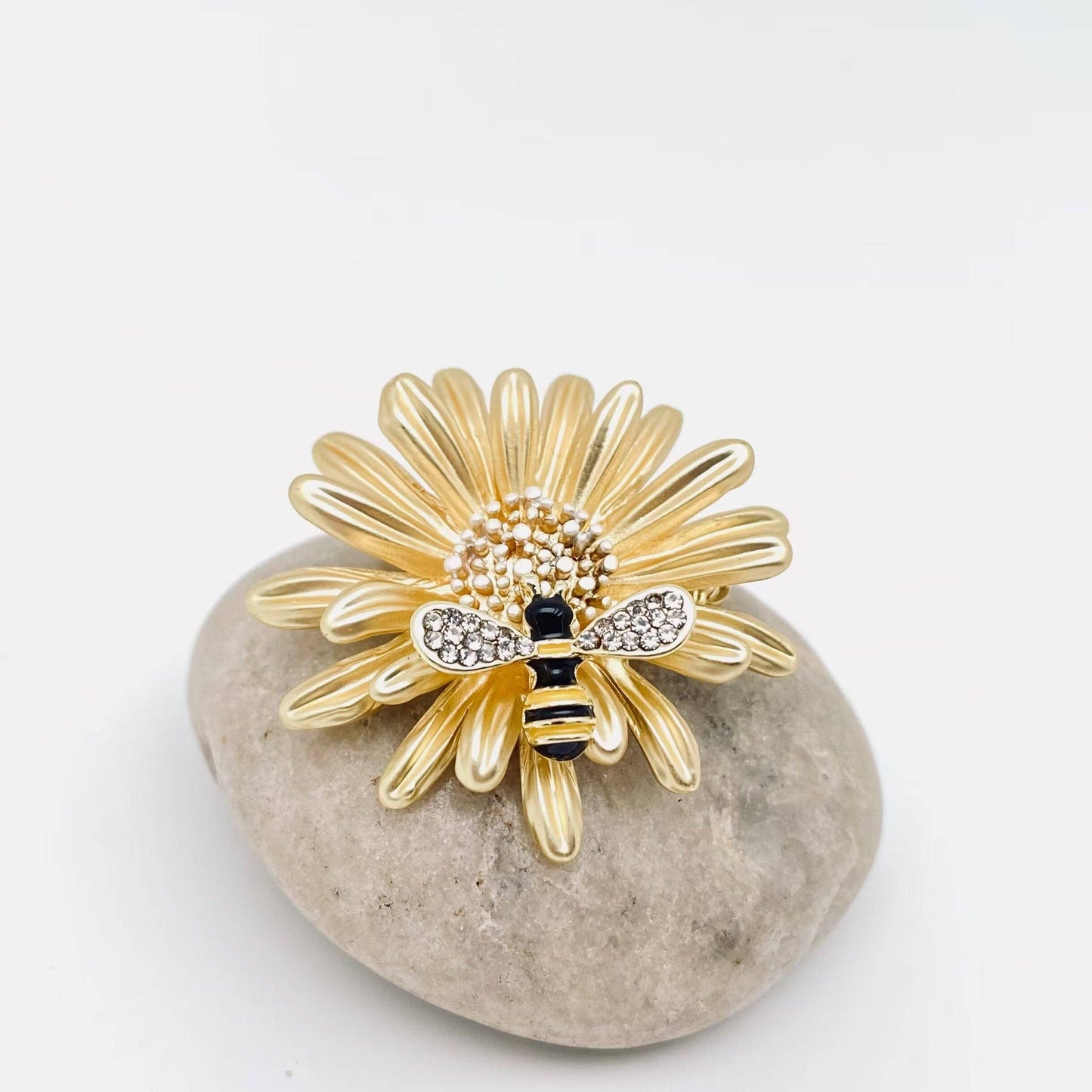 Bee Collecting Nectar on Daisy Brooch