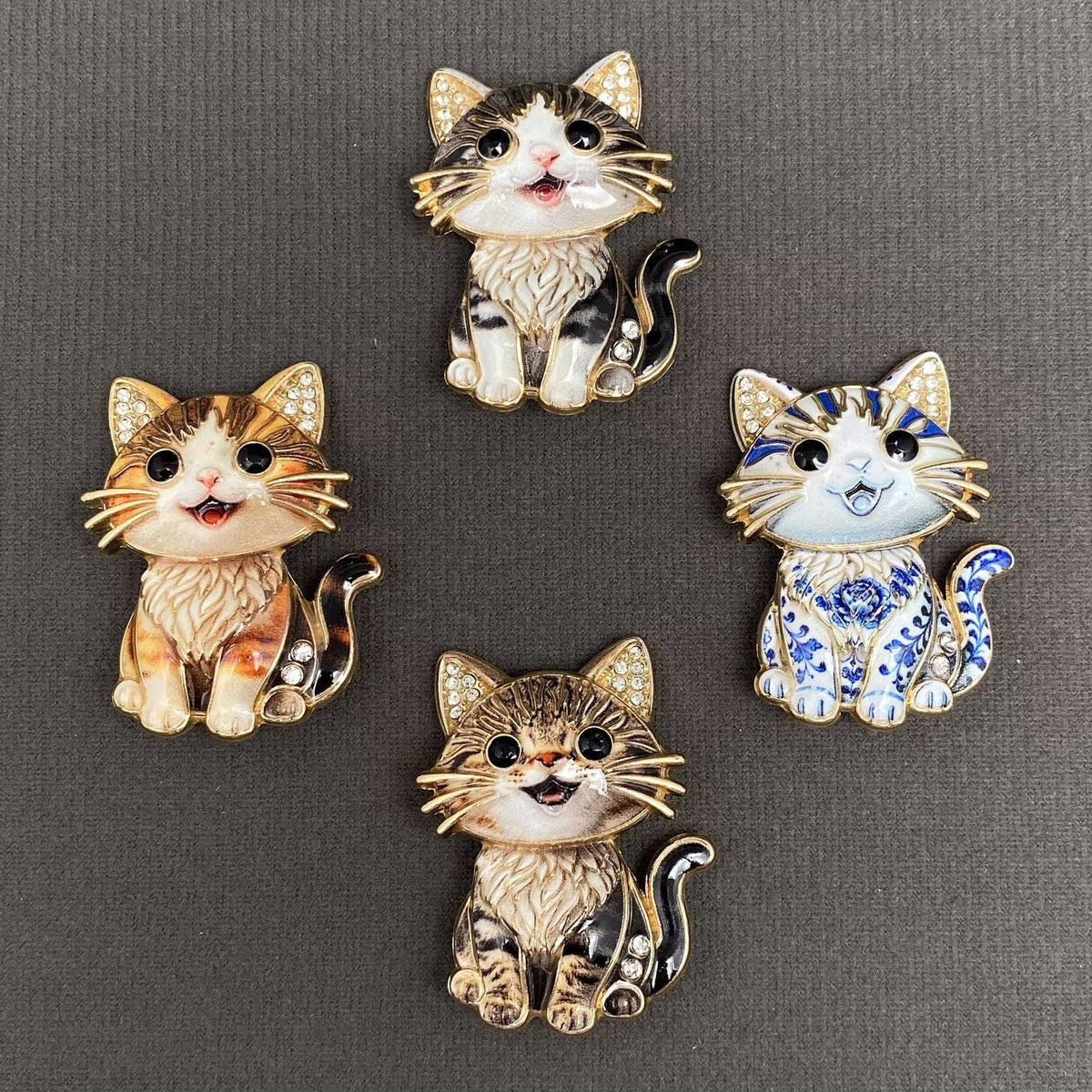 Rhinestone Inlaid Enamel Cat Brooch