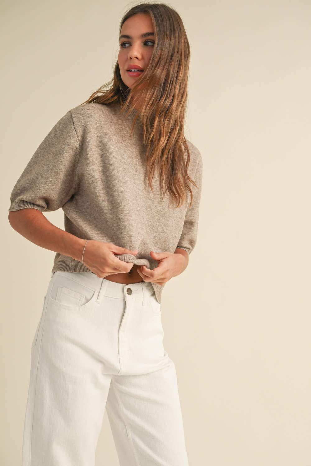 SHORT SLEEVE SWEATER TOP