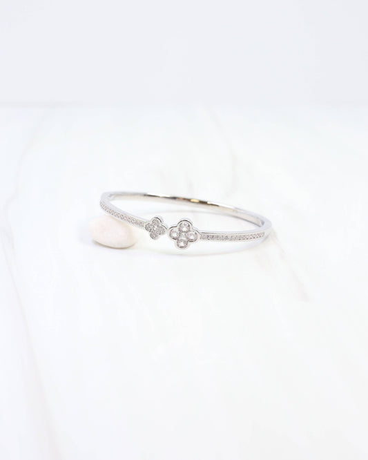 Passaic Clover CZ Hinge Bracelet WR Silver