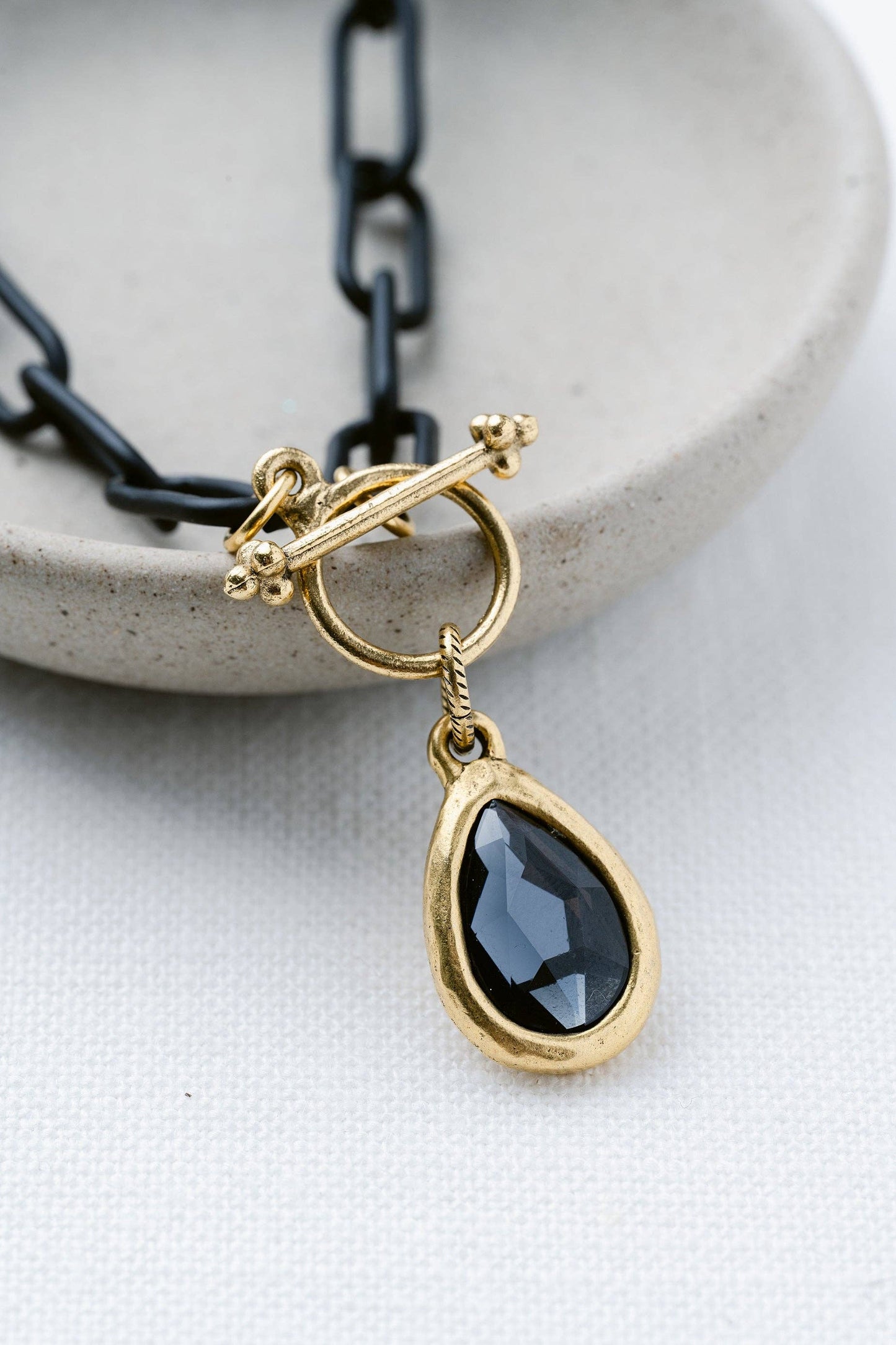 Midnight Aura Necklace