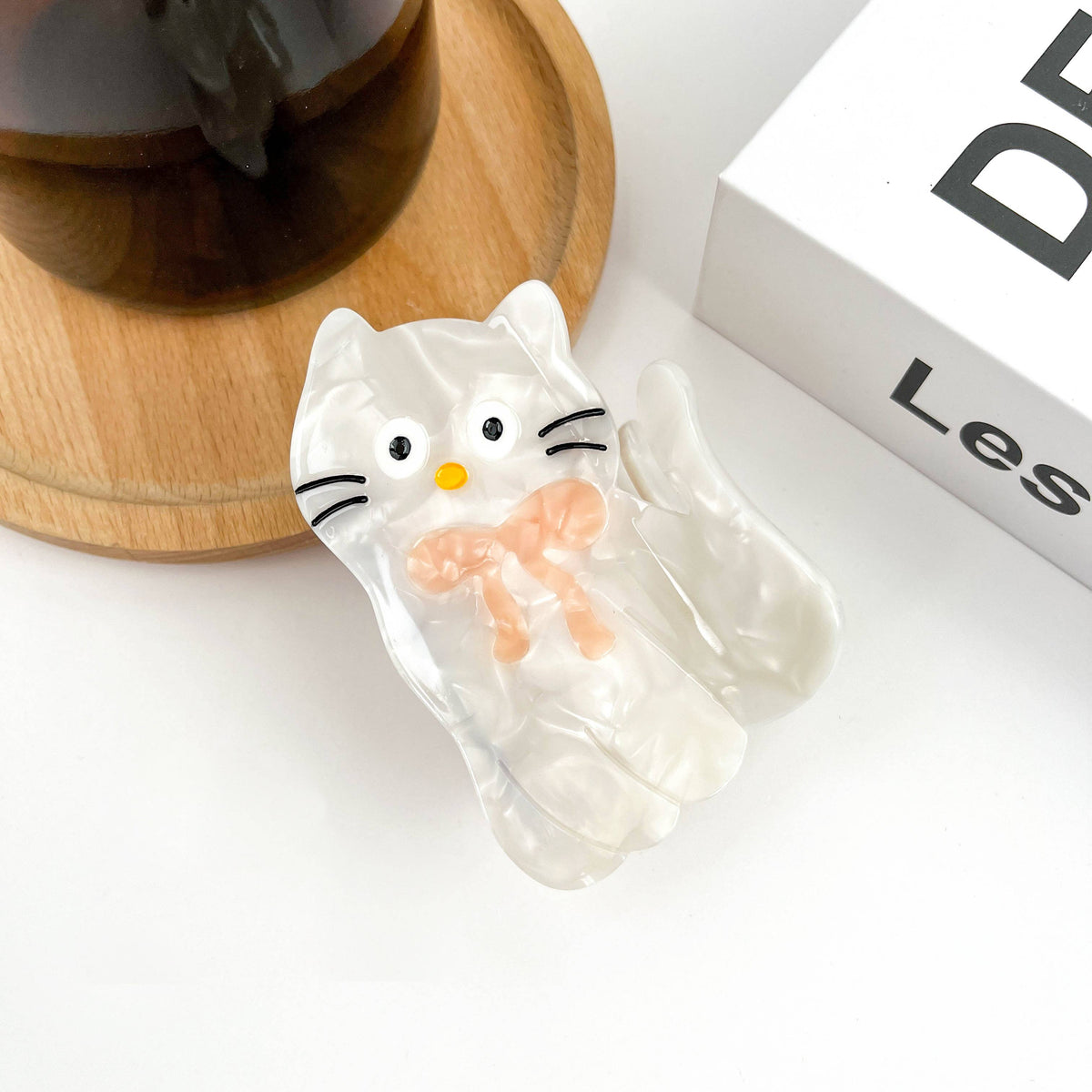 Tilt Head Cat Hair Claw Clip