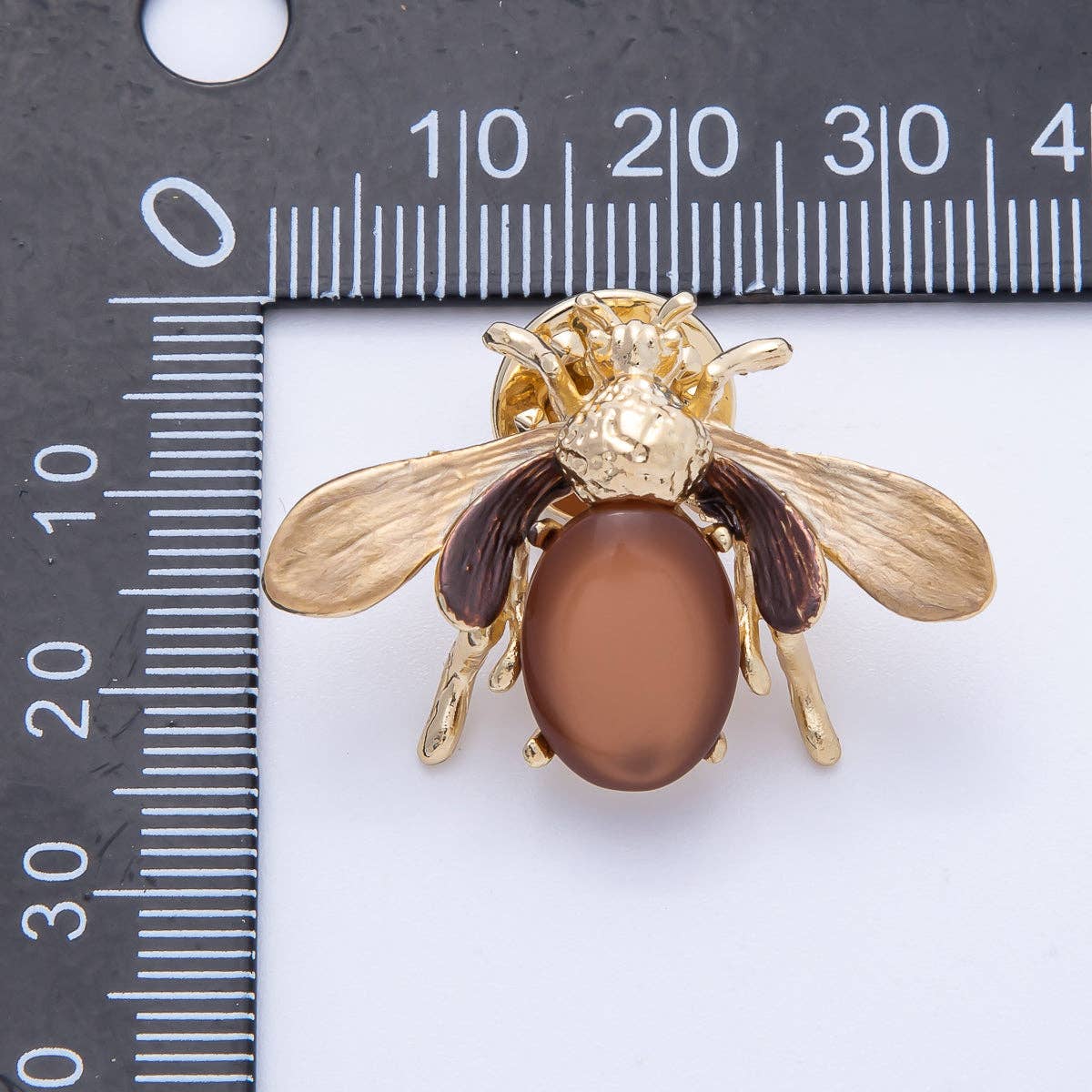 Matte Gold 33.5mm x 23mm Brown Wasp Bee Insect Animal Pin Brooch
