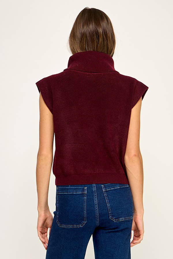 RIBBED SLEEVELESS TURTLENECK SWEATER