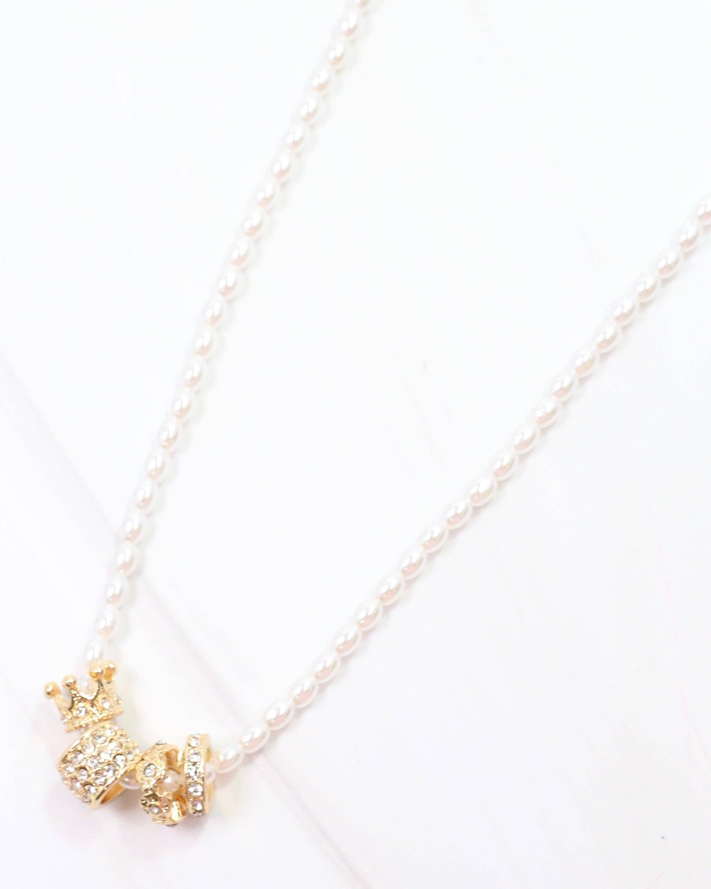 Kerri Pearl Charm Necklace Gold