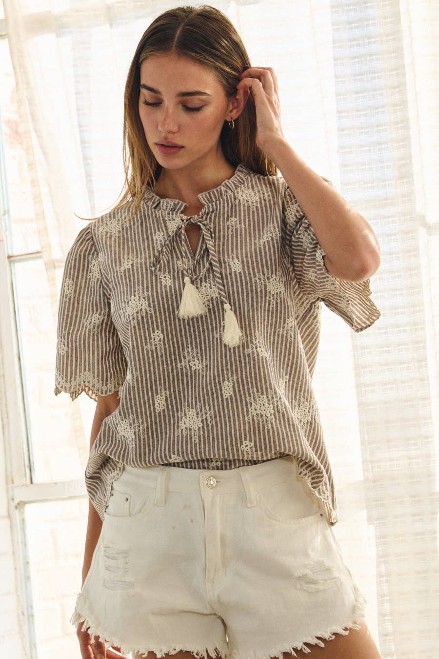 LAST CHANCE - Embroidered Tie-Front Short-Sleeve Blouse