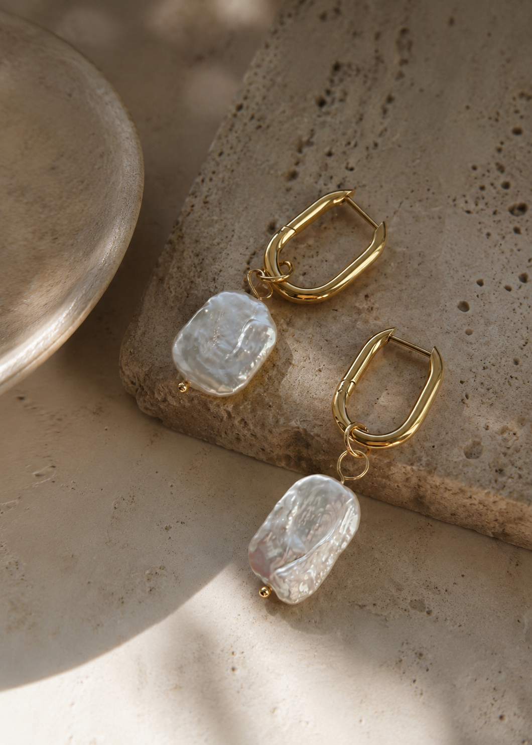 Lilo Pearl Drop Earrings