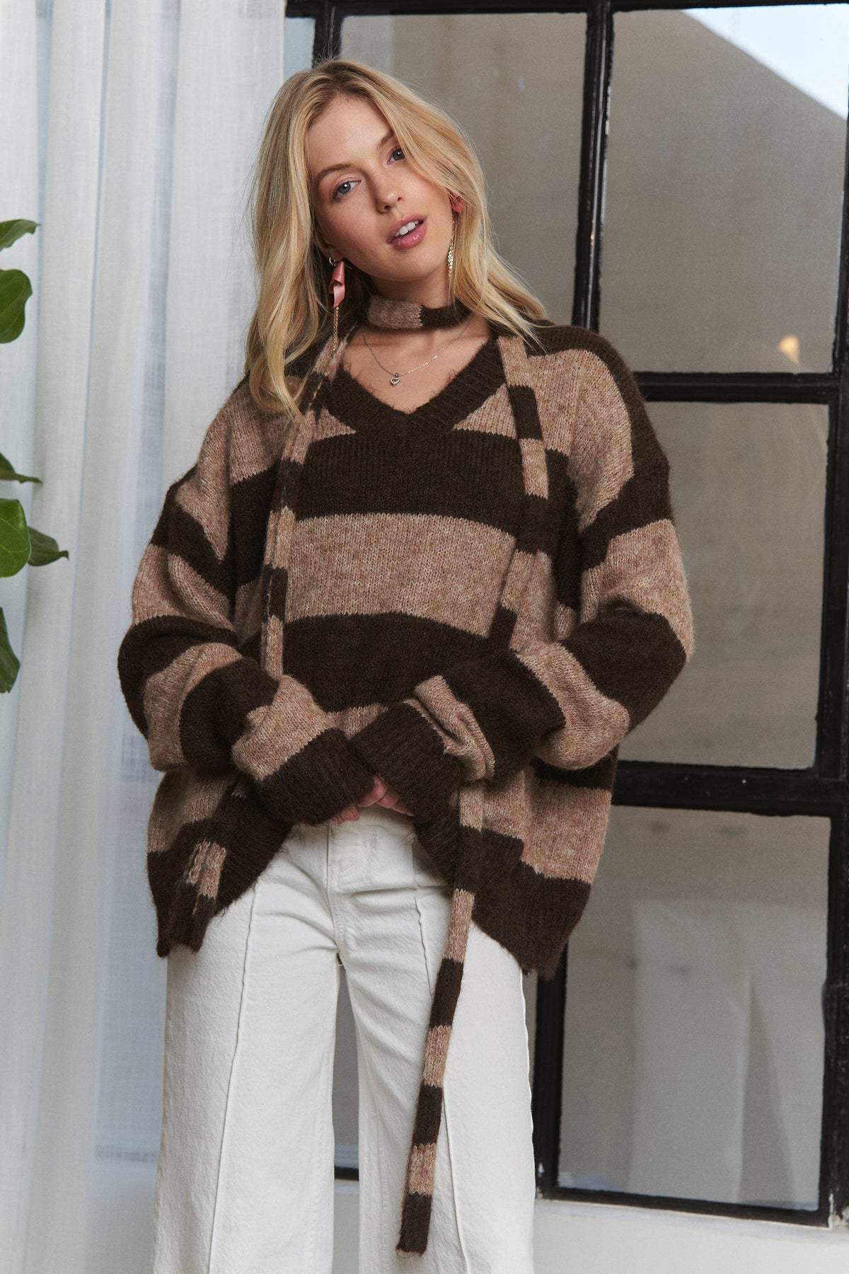 BROWN STRIPES KNIT SWEATER WITH SCARF