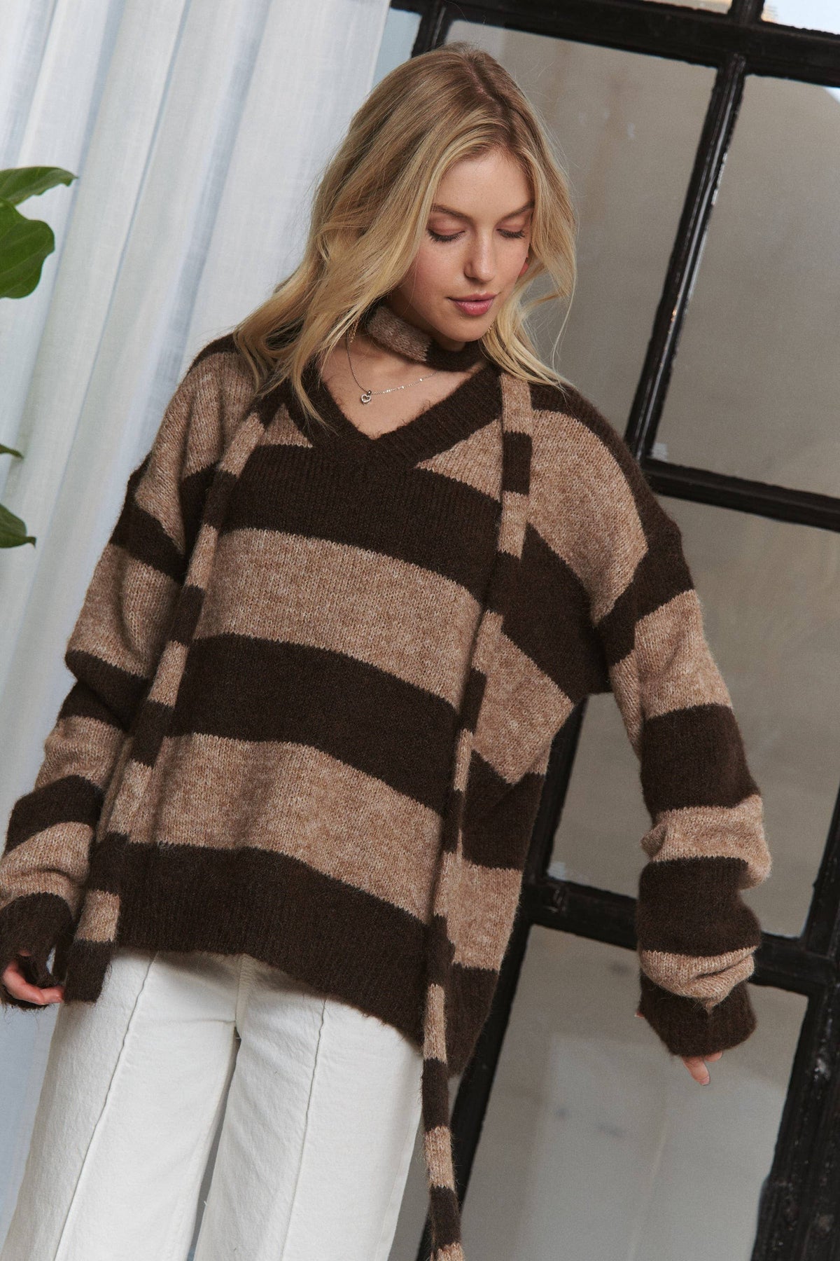 BROWN STRIPES KNIT SWEATER WITH SCARF